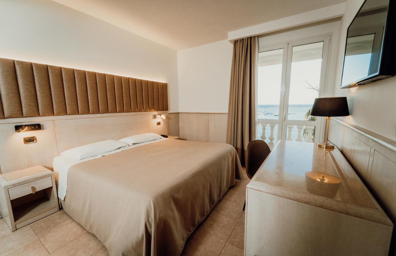 Hotel Falli Porto Cesareo Eksteriør bilde